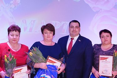 Праздничный весенний марафон